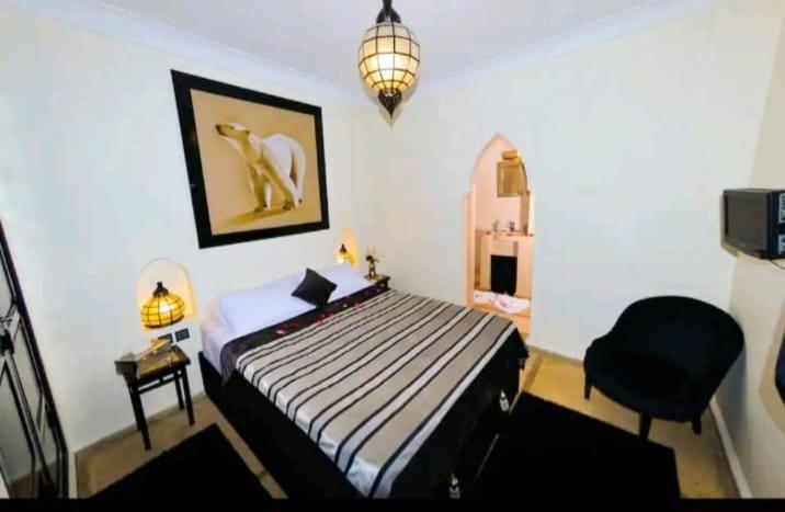 Des Ours Riad
