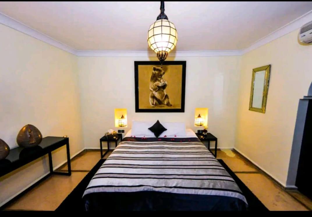 Des Ours Riad *
